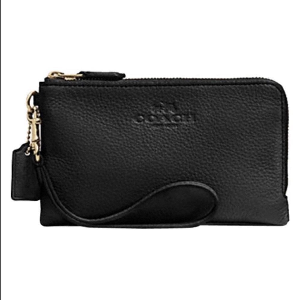 NWT Coach Black Pebbled Leather Wristlet